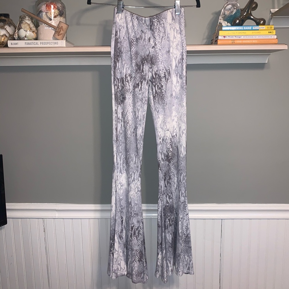 Patterned “Olivaceous” High Waisted Summer Pant